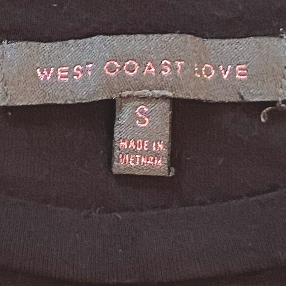 Winnie the Pooh Crop Top - Picture 4 of 8